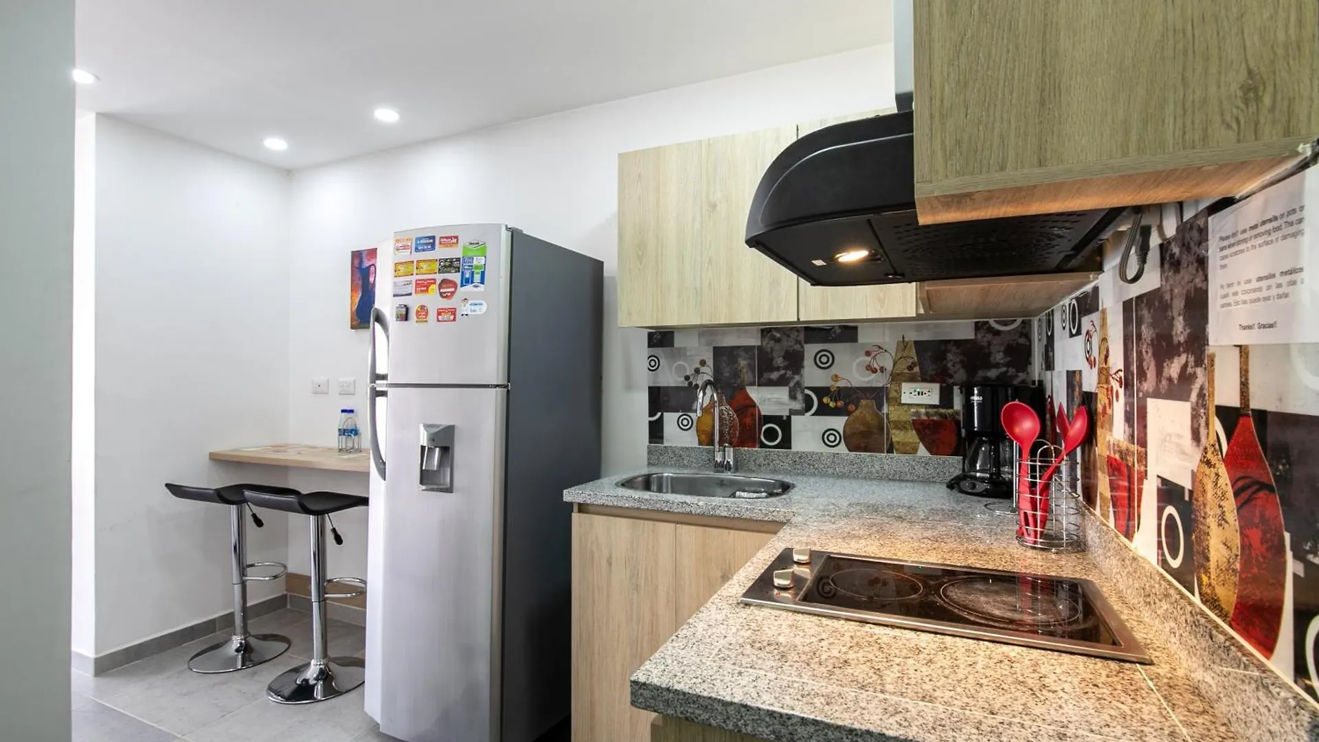 Apartamentos Borbon Suites Medellin 0*,