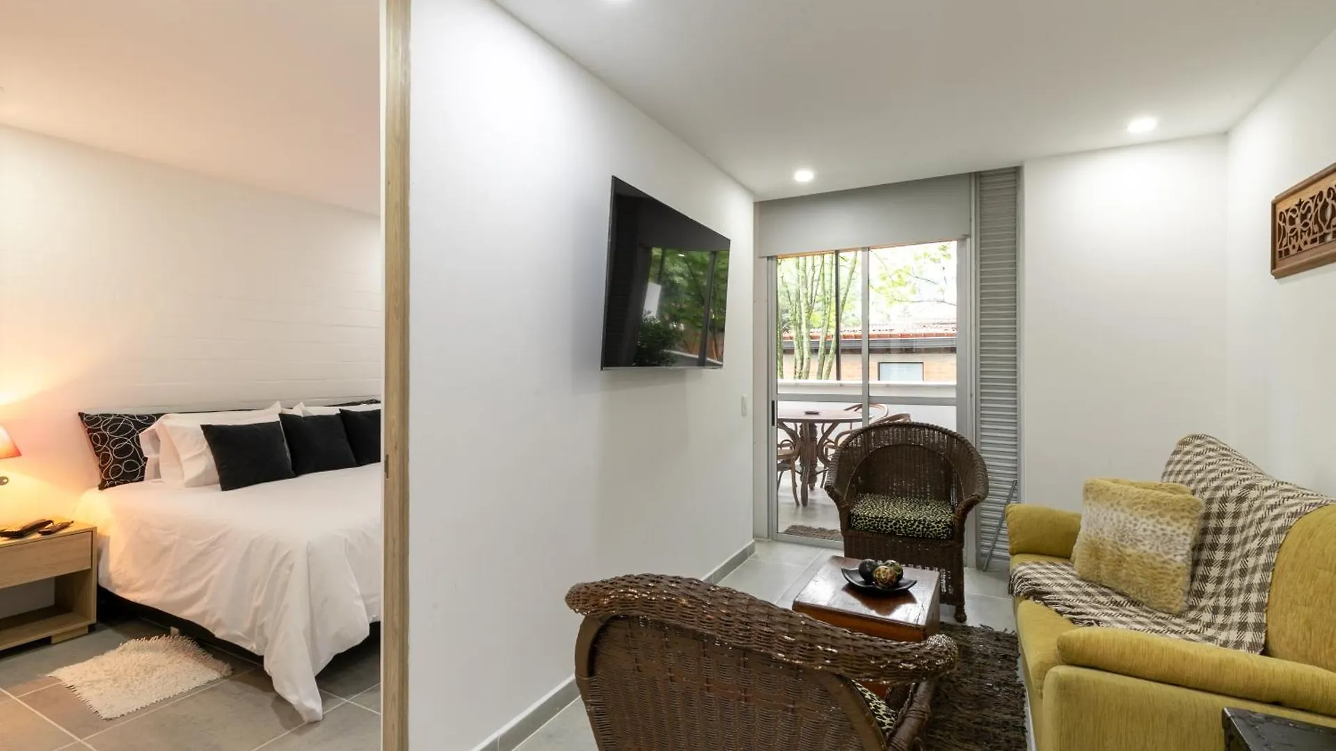 Apartamentos Borbon Suites Medellin 0*,