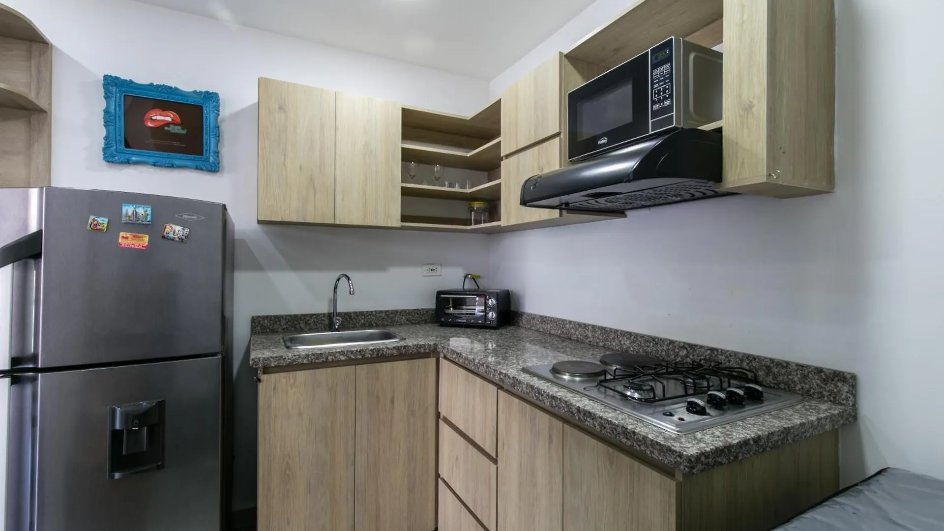 Apartamentos Borbon Suites Medellin 0*,  Colombia