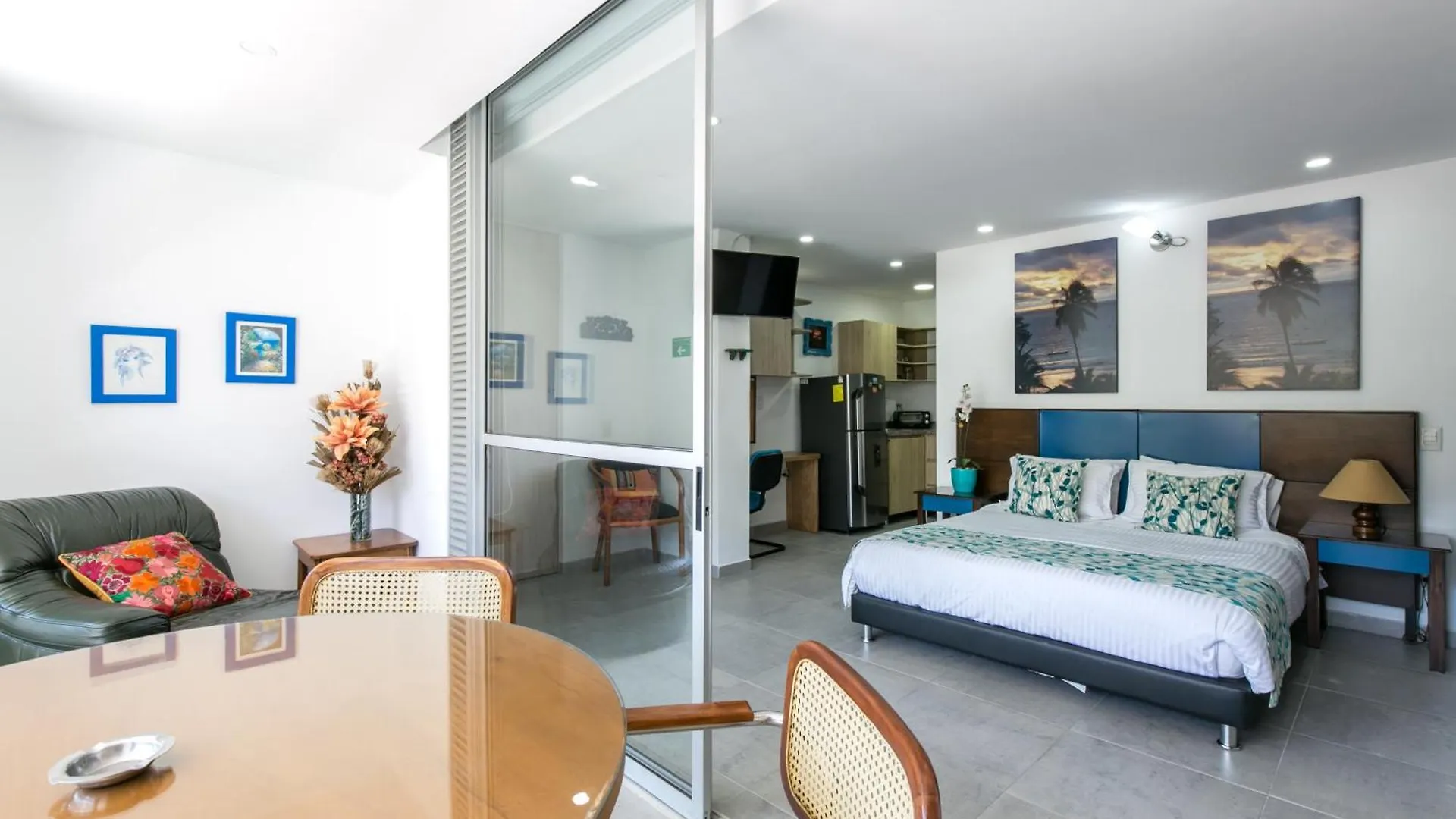 Apartamentos Borbon Suites Medellin Colombia