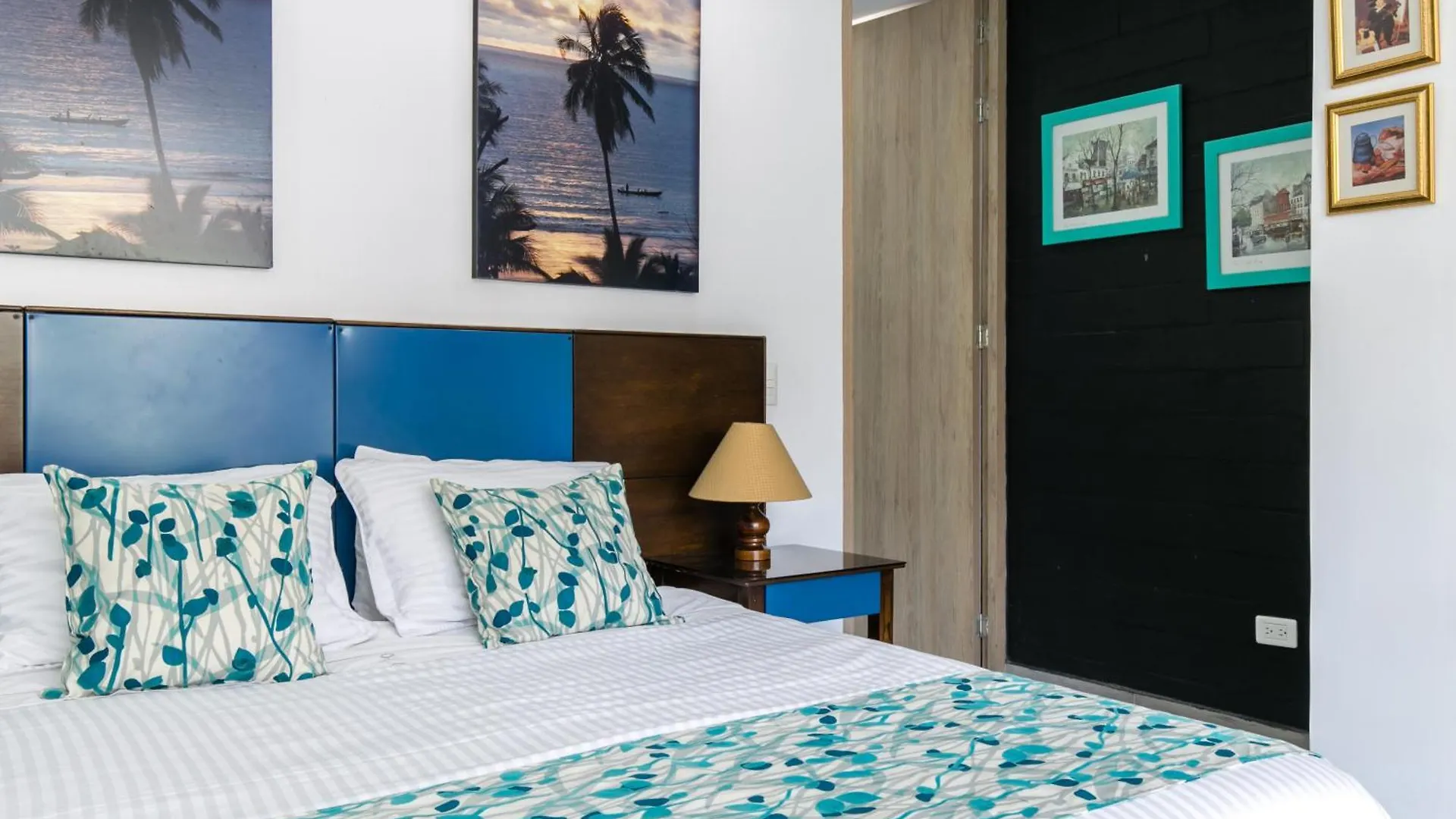 Apartamentos Borbon Suites Medellin 0*,  Colombia