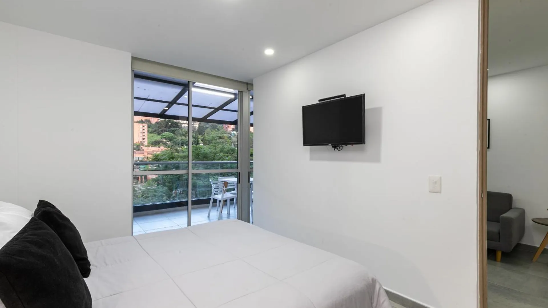 Apartamentos Borbon Suites Medellin 0*,