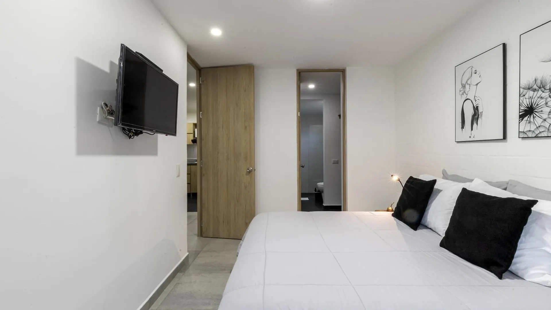 Apartamentos Borbon Suites Medellin Aparthotel