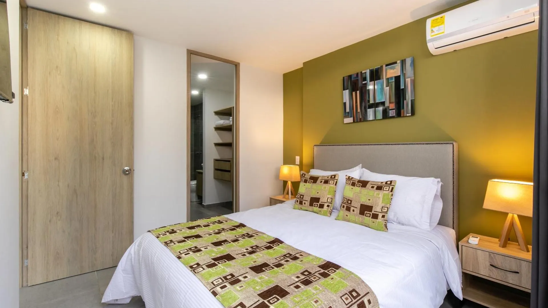 Apartamentos Borbon Suites Medellin Aparthotel