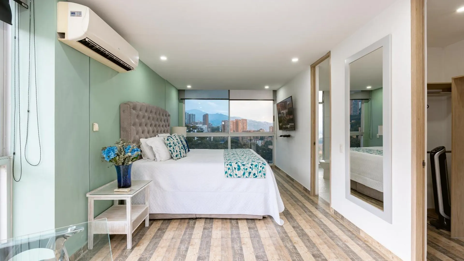 Aparthotel Apartamentos Borbon Suites Medellin Colombia